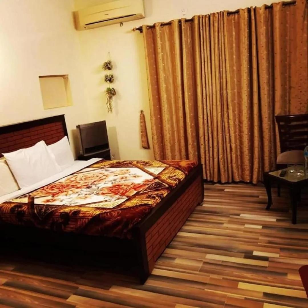 Mulberry Guest House F-10 Islamabad Exterior foto