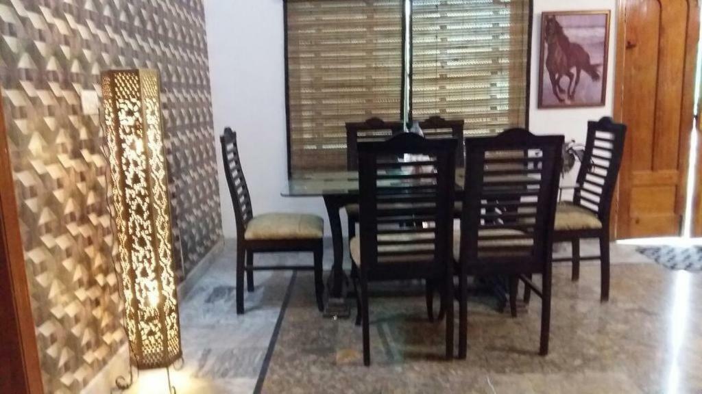 Mulberry Guest House F-10 Islamabad Exterior foto